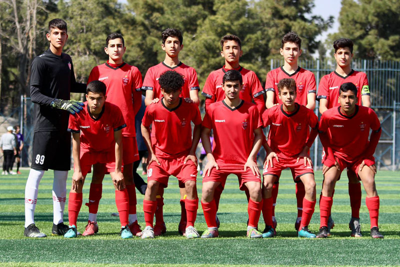 گزارش تصویری دیدار نونهالان مهر یاران حافظ - نونهالان پرسپولیس - 9 اسفند 1400